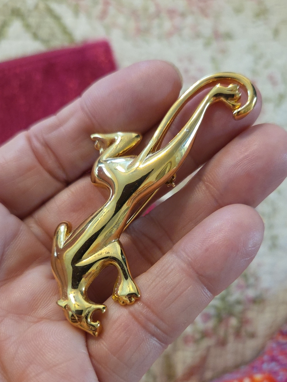 Giovanni Cougar Brooch - Picture 10 of 10